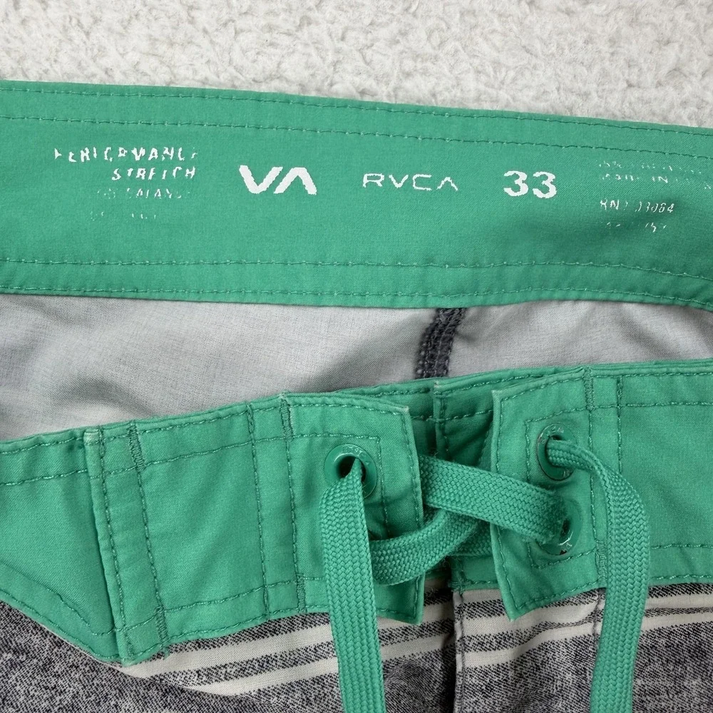 RVCA Board Shorts Mens Medium Gray Stripe Surf Swim Trunks Green Trim Quick Dry‎